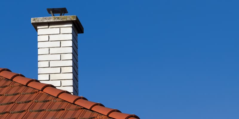 Comment soutenir un conduit de cheminée ?| MesDépanneurs.fr